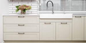 Read more about the article How to Decorate Your Kitchen Cabinets for the Holidays